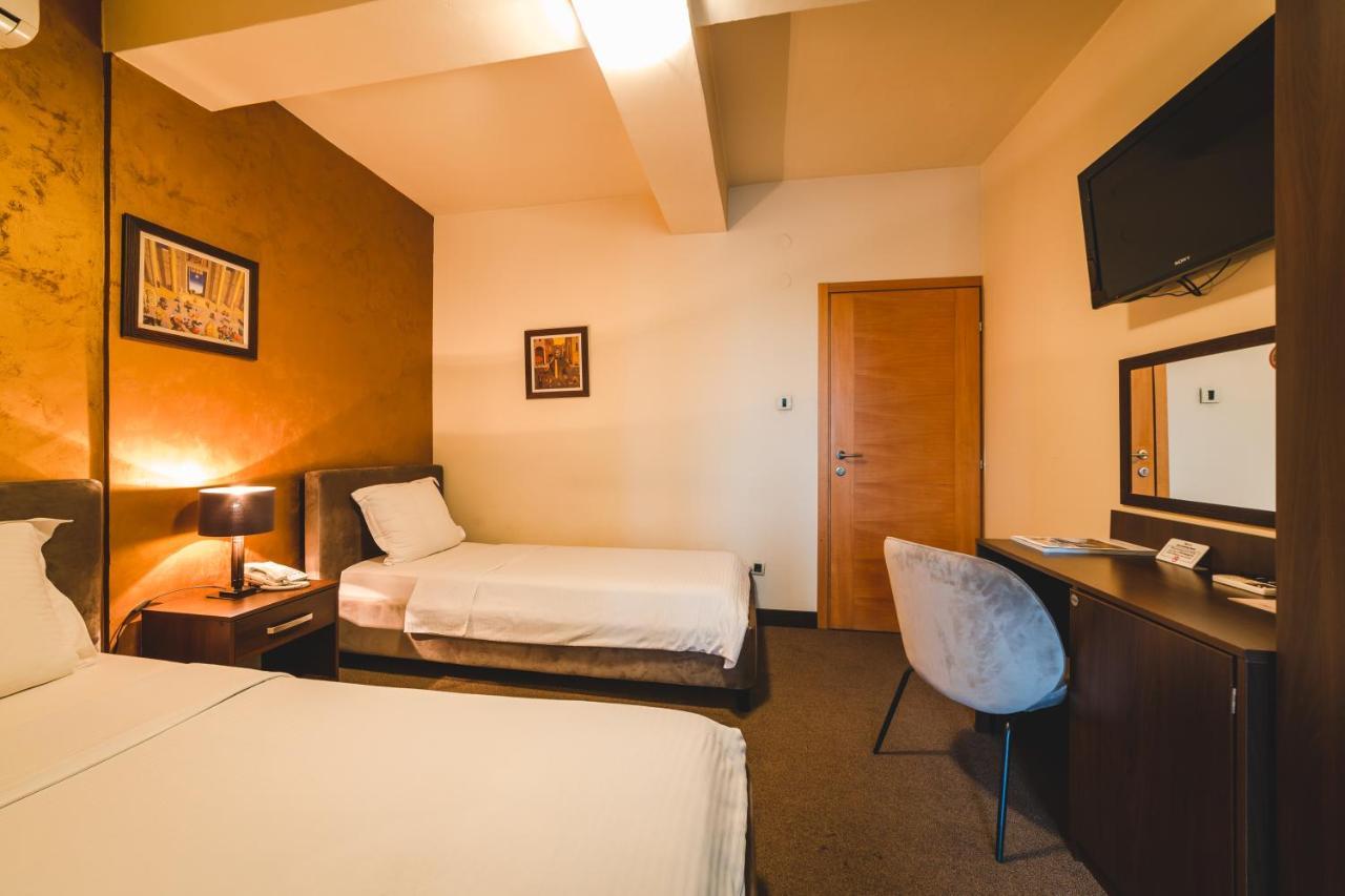 Hotel Keto Podgorica Exterior photo